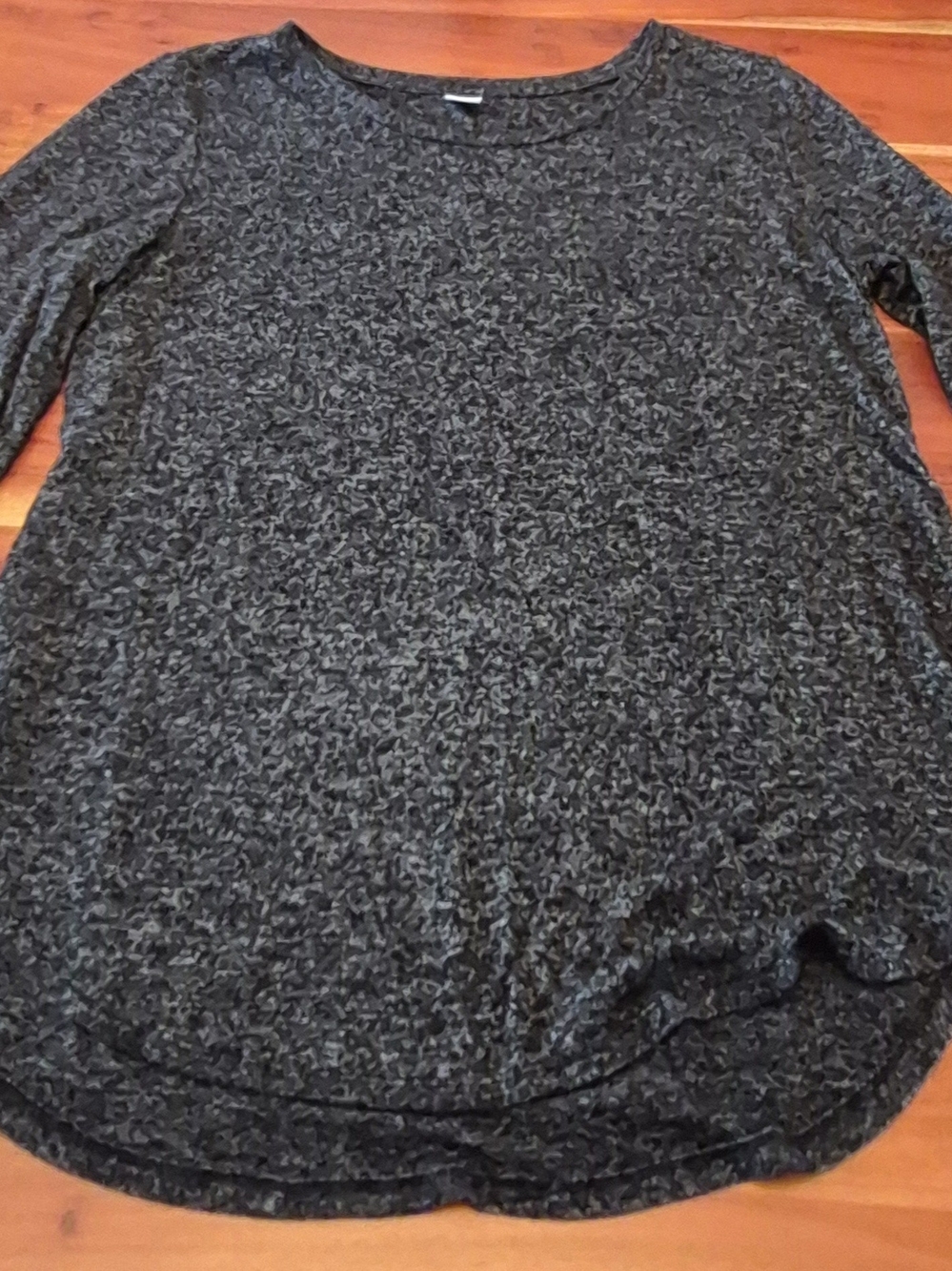 Women's Old Navy Black Heather Long Sleeve Shirt